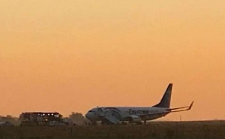 Beogradski aerodrom blokiran: Objavljene prve fotografije oštećenog aviona